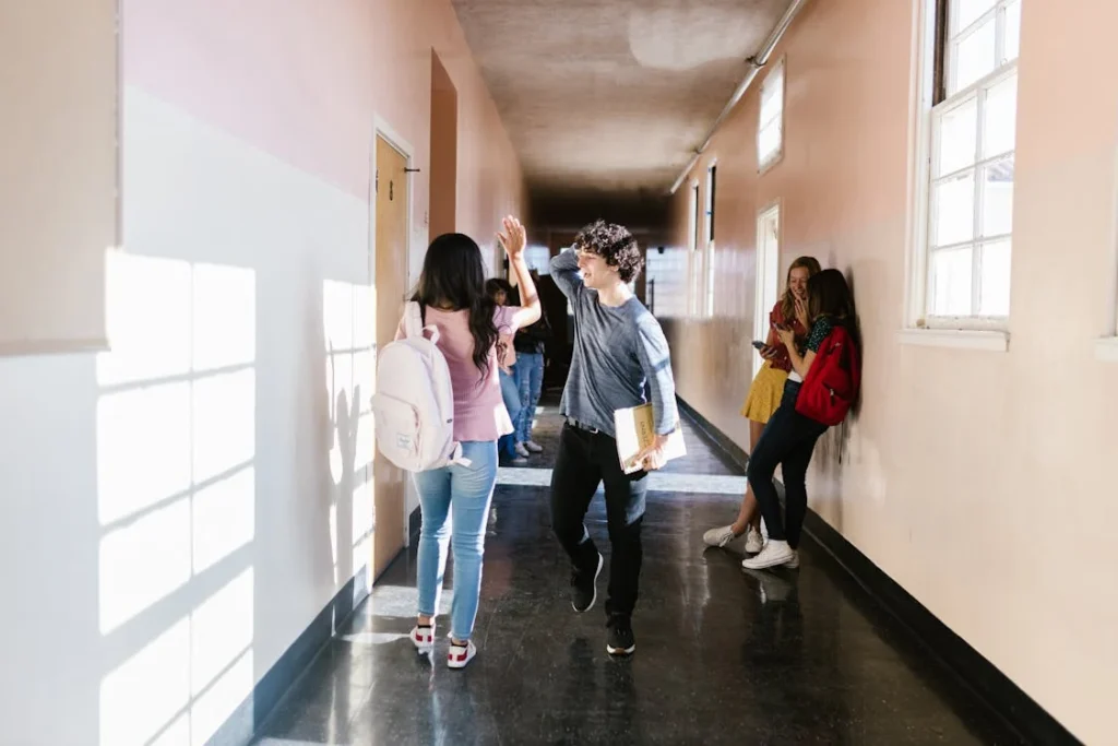 When a child first starts using a prosthetic, especially at a very young age, they rely heavily on their parents and care team for everything — wearing it, adjusting it, even understanding what it does. But as they grow, the goal shifts: not just to move better, but to live more independently. That’s the true power of a well-adapted prosthetic.