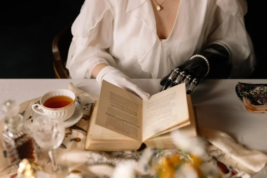 After traumatic limb loss, the idea of being “independent” can feel far away. Maybe before, you didn’t think twice about getting dressed, pouring a cup of tea, or picking something up off the floor. Now, these same tasks can feel like mountains.