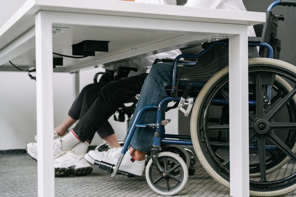 Returning to work and managing daily tasks after an amputation can feel overwhelming at first. However, with the right mindset, support, and adjustments, many amputees find that they can continue working, pursuing careers, and living independently.