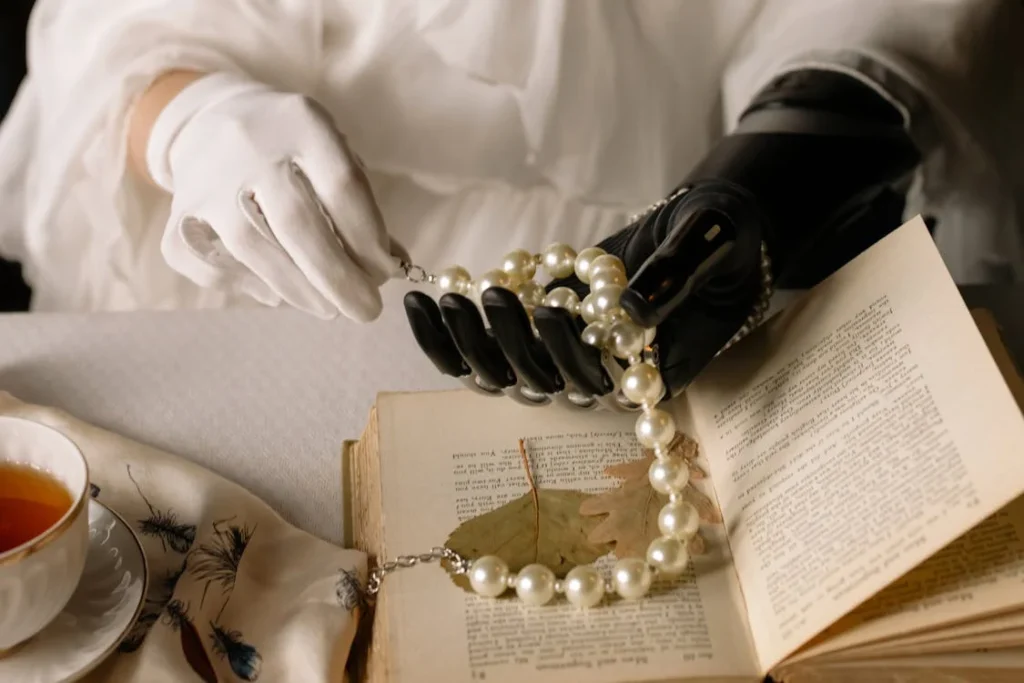 Selecting an upper limb prosthetic isn’t just about the level of amputation—it’s also about personal needs, lifestyle, and daily activities. The right prosthetic should align with a person’s routine, whether they need a device for everyday tasks, work-related activities, or specific hobbies.