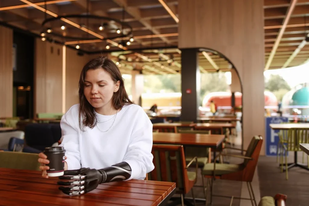 Beyond the workplace, upper limb prosthetics are transforming the way people approach everyday life. Simple tasks such as dressing, cooking, driving, or even playing sports can become challenging after limb loss. However, modern prosthetics are making these activities more accessible, restoring independence, and allowing users to engage in their daily routines with ease.