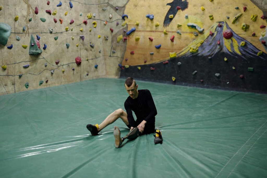 Prosthetics have evolved far beyond the basic wooden limbs and metal hooks of the past. For survivors of high-impact injuries—such as road accidents, industrial trauma, or blast injuries—new technologies are offering levels of comfort, control, and confidence that weren’t possible just a decade ago.