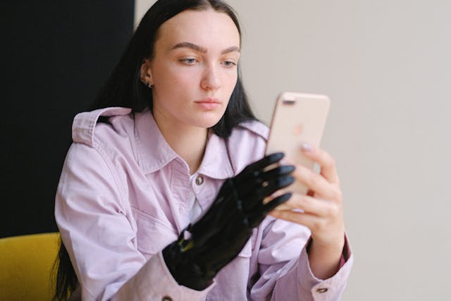 Another exciting future trend is personalization. Thanks to digital tools, prosthetic users can now get devices that are shaped exactly for their body, goals, and lifestyle.