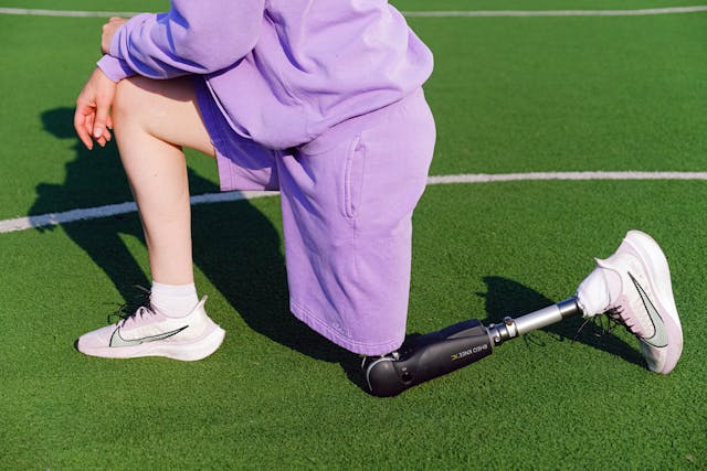 One of the main differences between surgery and prosthetic use is the time it takes to recover