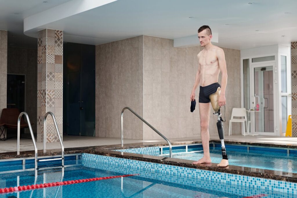 A common myth is that you need to be fully healed before starting the prosthetic process. That’s not true. In fact, early planning doesn’t mean strapping on a leg or arm right away — it means getting ready in stages.