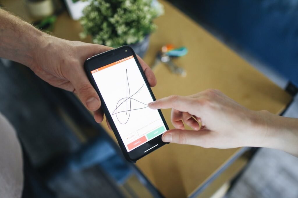 Partial Hand Prosthetics and Smartphone Use: A Compatibility Test