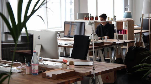 Workplace-Focused Prosthetics: Best Indian Cities for Industrial Grips