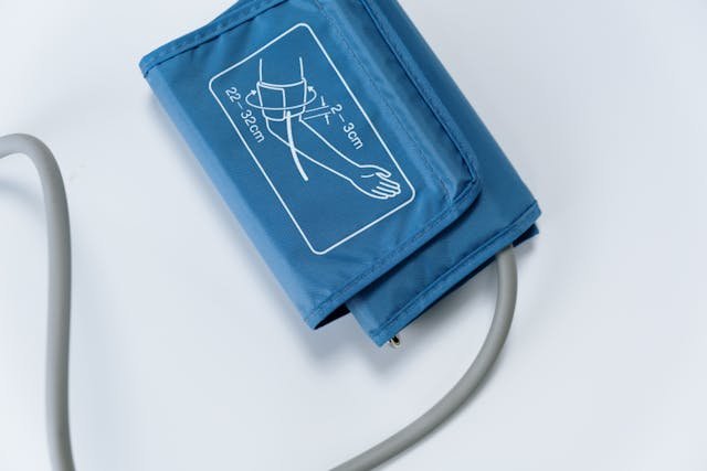 Dizziness & Low BP: Safe Standing Strategies with a Prosthetic Leg
