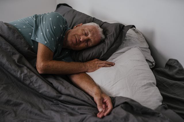Sleep Better with a Prosthetic: Night Routines for Seniors